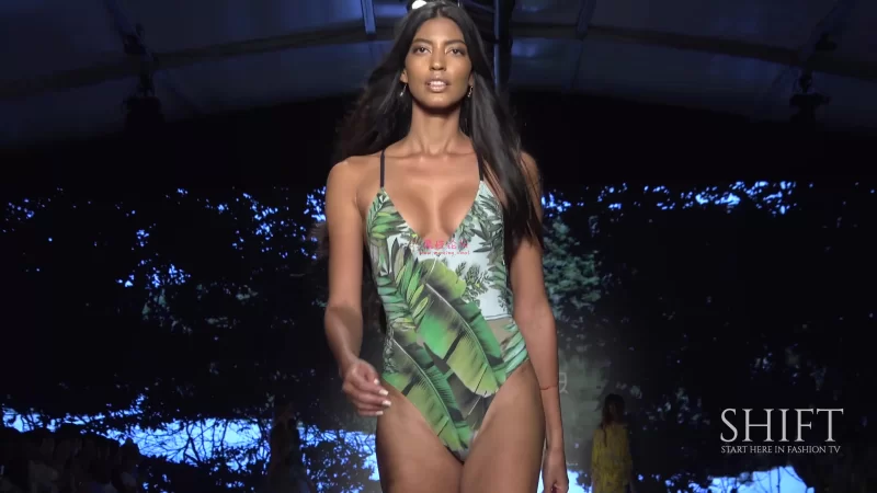 AGUACLARA SWIMWEAR 4K _ 2020 Bikini Fashion Show _ Miami Swim Week 2019.webm_201.jpg